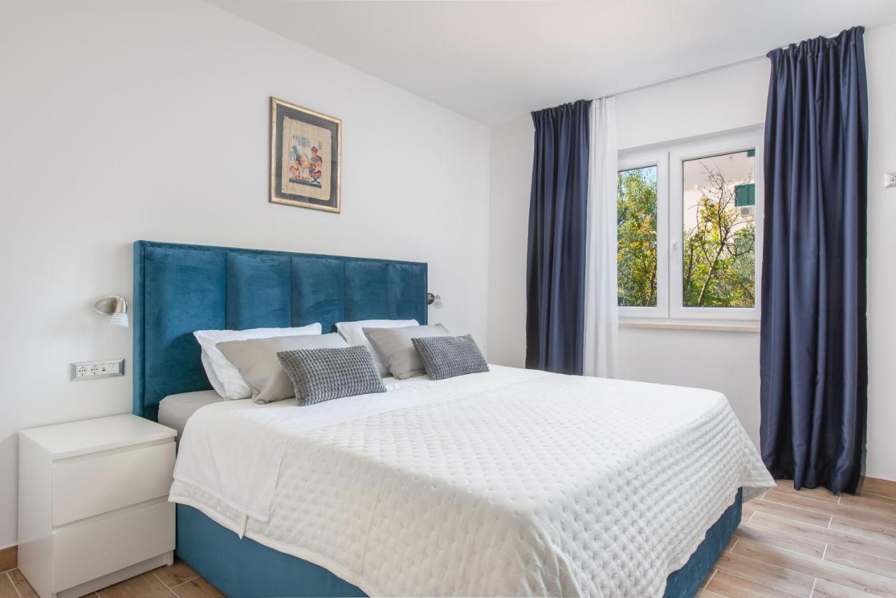 Apartment Kiki Kaštel Štafilić Buitenkant foto