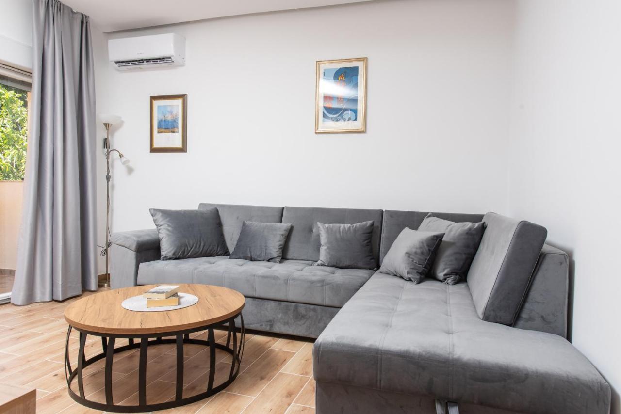 Apartment Kiki Kaštel Štafilić Buitenkant foto