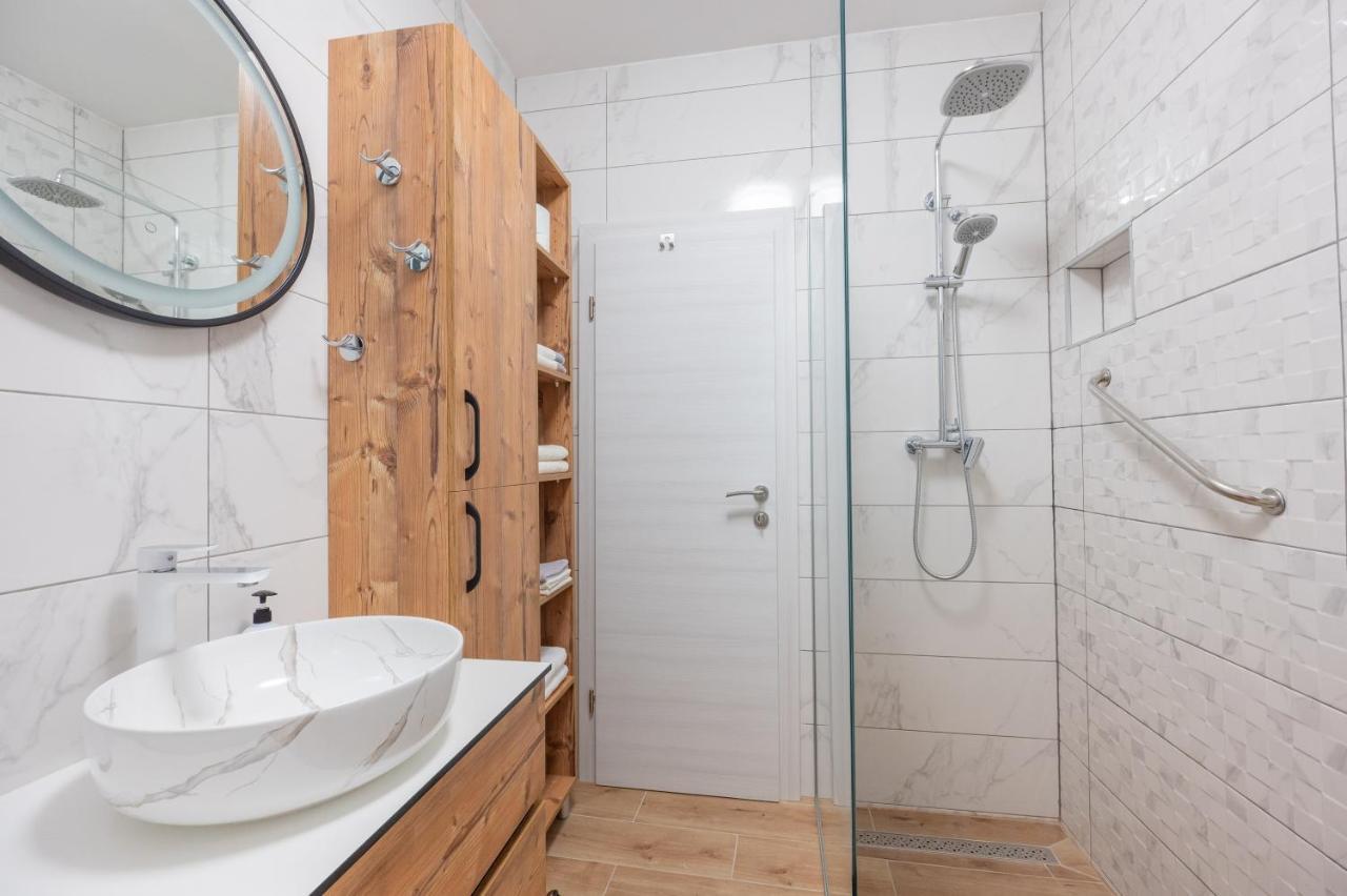 Apartment Kiki Kaštel Štafilić Buitenkant foto